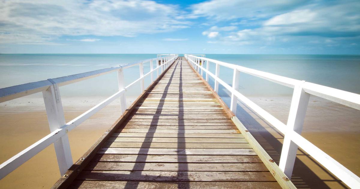 Defensive AI Programming: Building Robust and Error-Resilient LLM Applications