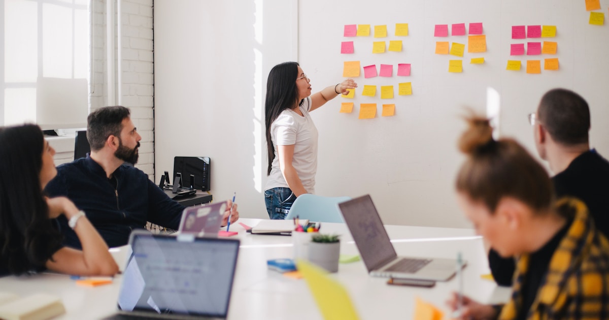 Supervising Agents Like a Team: The Contractor Model